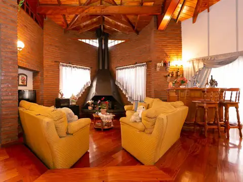 Casa 5 ambientes en Venta en San Andrés