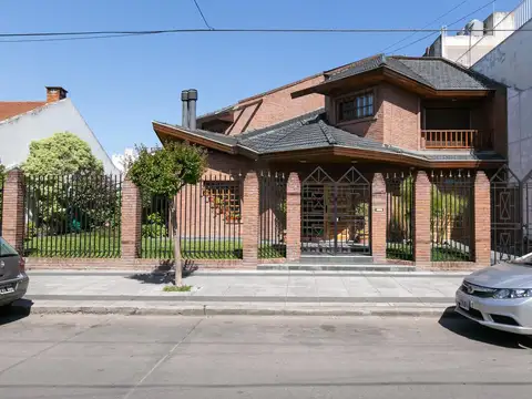 Casa 5 ambientes en Venta en San Andrés