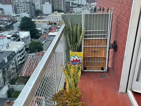 Hipolito Yrigoyen al 100 - Martinez