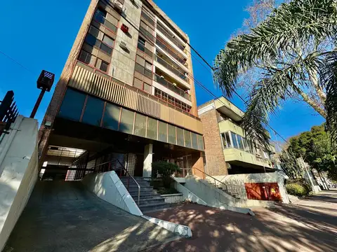 Oficina en Venta en Alberdi, USD 298.000