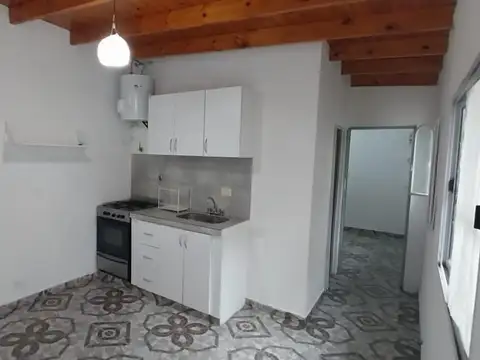 Depto Tipo Casa en Alquiler de 2 ambientes