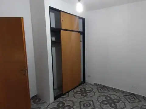 Depto Tipo Casa 2 ambientes con 1 baño