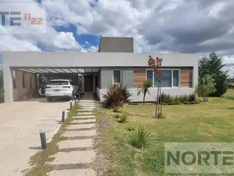 Venta, casa Laguna, Barrio Santa Clara al Sur