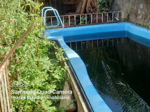 Casa sobre Avenida, ideal emprendimiento comercial