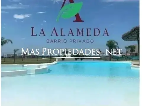 Terreno en Venta 20  mts Fondo