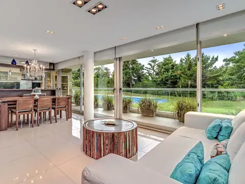 Alfonsina Storni 100