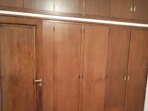 CASA EN VENTA 4 DORMITORIOS BARRIO BOMBAL GODOY CRUZ