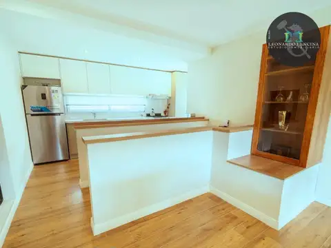 Depto Tipo Casa en Venta con 1 cocheras