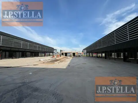 Local Comercial de 1109 m² en Complejo a Estrenar c/ Estacionamiento propio - Francisco Alvarez