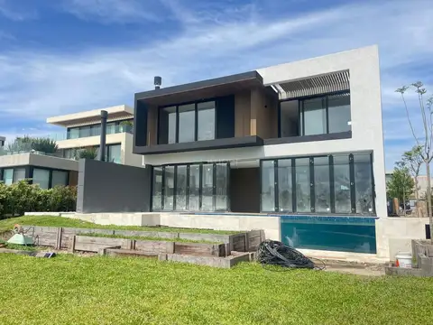 Casa en Venta de 5 dormitorios