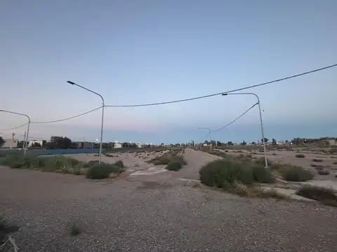 Terreno en Venta 10  mts Fondo