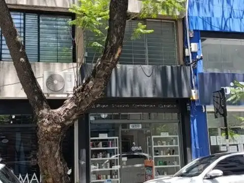 ALQUILO EXCELENTE LOCAL SOBRE CALLE SAN LUIS.