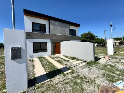 Zona Sur. Campo Nuevo. Mza B. Lote 100