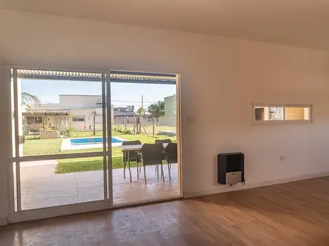 Casa en Venta con 1 cochera