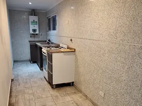 Depto Tipo Casa en Alquiler de 3 ambientes