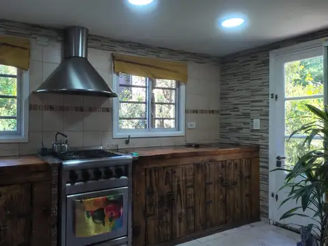 Casa 2 ambientes con 1 baño