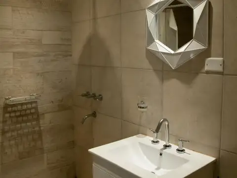 Departamento 5 ambientes con 1 baño