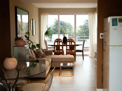 HERMOSO  TRIPLEX  AMOBLADO PRIMER NIVEL ALQUILER PERMANENTE SIERRA DE LA VENTANA