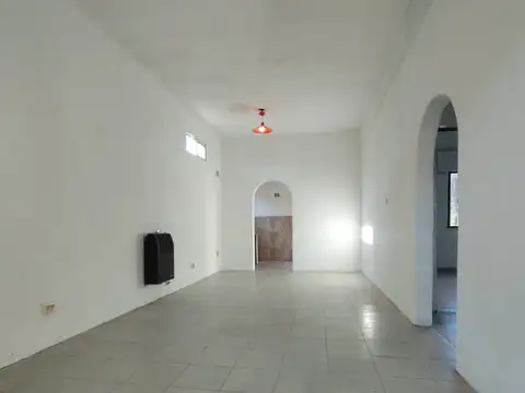 Casa en Alquiler en Maquinista Savio, $ 600.000