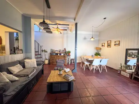 Casa en Venta en San Isidro Vías / Rolon, USD 240.000