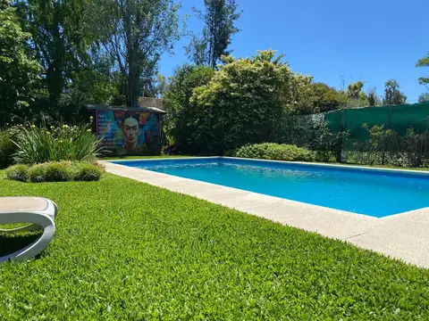 Casa 4 ambientes con 3 baños