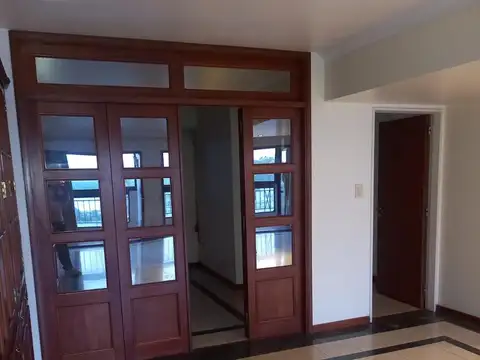 Departamento en Alquiler de 4 ambientes