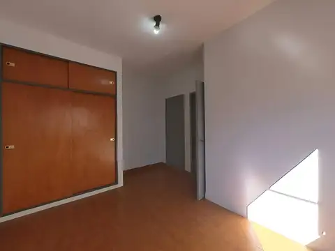 Chilecito 3700, Piso 2