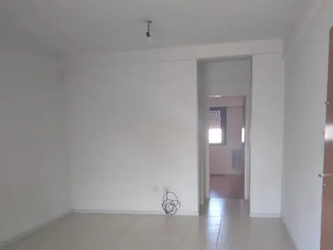 Pablo Giorello 1100, Piso 1