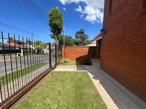 Casa en Alquiler de 3 dormitorios