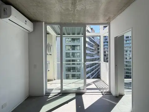 VENTA 2 AMB CON PATIO Y BALCON  LUMINOSO ENTREGA INMEDIATA