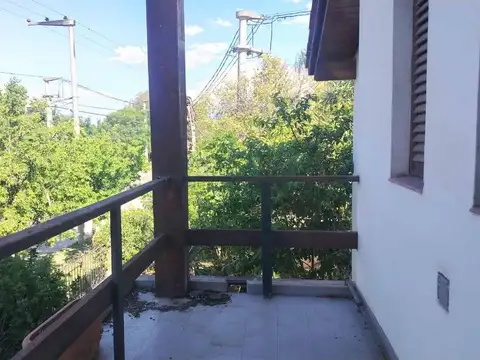 VENTA GALPON ARGUELLO CON CASA Y DEPTO