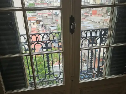 DEPARTAMENTO EN VENTA DE 4 AMBIENTES CON DEPENDENCIAS EN CONSTITUCION