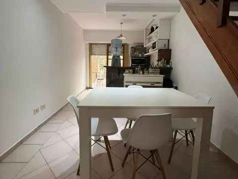 Casa 2 ambientes con 1 baño