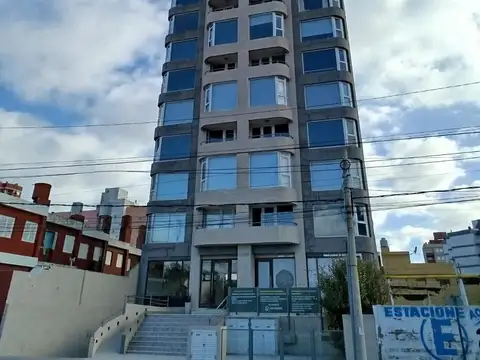 EXCLUSIVO SEMI PISO CUATRO AMBIENTES TIPO DUPLEX FRENTE AL MAR