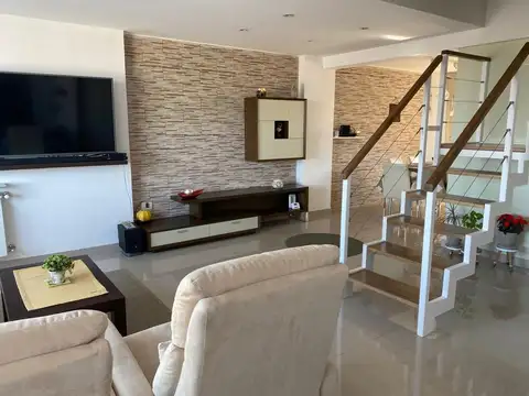 Avenida Costanera 2524