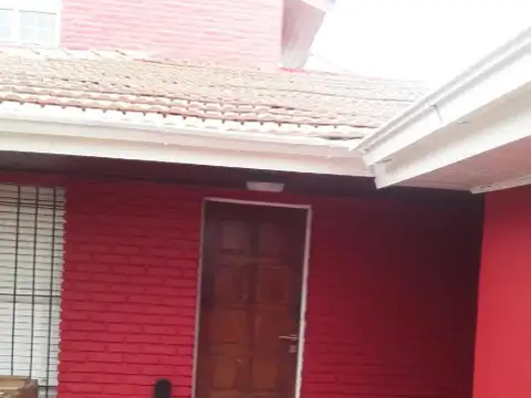 VENTA PH CASA 4 AMBIENTES CON PATIO