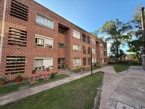Venta apartamento 3 dormitorios 1 baño Belvedere