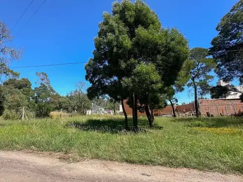 Terreno en Venta en Los Acantilados, USD 23.000