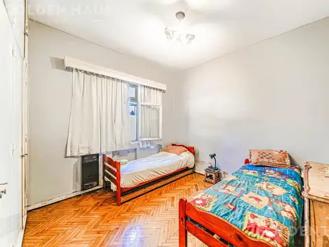 Depto Tipo Casa 5 ambientes con 2 baños