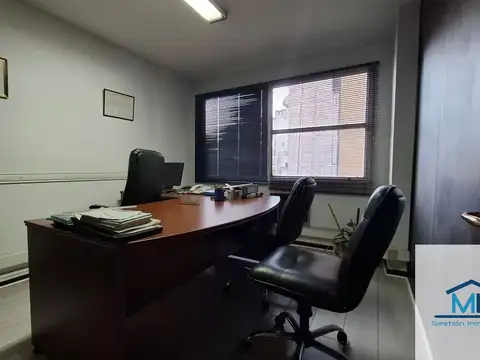 AV BELGRANO 600_MONSERRAT_OPORTUNIDAD VENTA OFICINA 48M2 LUMINOSA