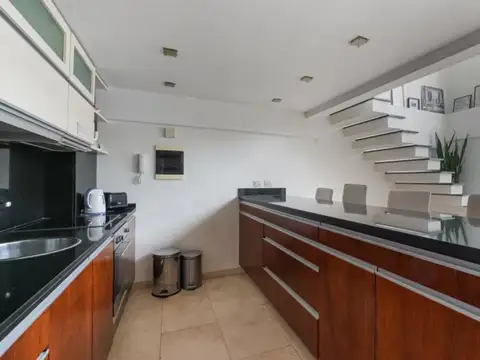 Departamento en Alquiler con 1 cocheras
