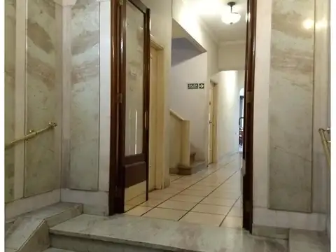 Esparza 100, Piso 4