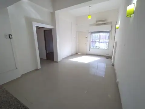 Depto Tipo Casa en Alquiler en Florida, $ 650.000