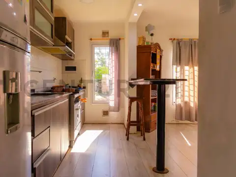 Casa moderna de 3 habitaciones con pileta. VENADO TUERTO