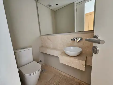 Departamento en Venta en La Lucila, USD 1.050.000
