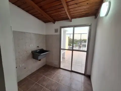 Departamento en Alquiler en Roque Saenz Peña, $ 450.000