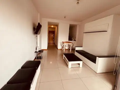 VENTA  MONOAMBIENTE AL FRENTE SUPER LUMINOSO  CON BALCON   UNICO 