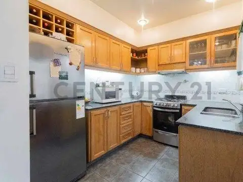 CASA TRIPLEX DE 4 AMBIENTES EN VENTA RAMOS MEJIA