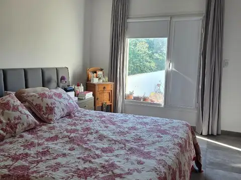 Casa en Venta con 5 cocheras