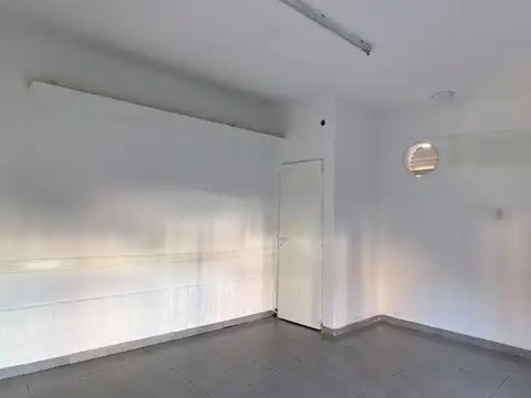 Local en Alquiler en Villa Gobernador Galvez, $ 400.000